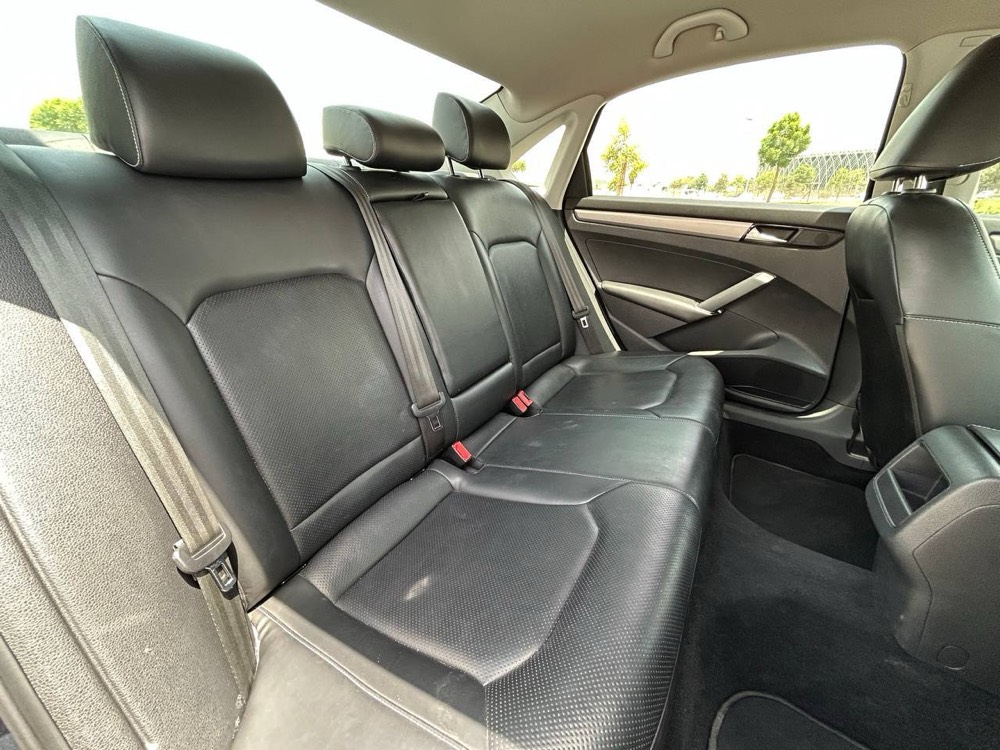 Volkswagen Passat 2.0 TSI 2020 photo 7