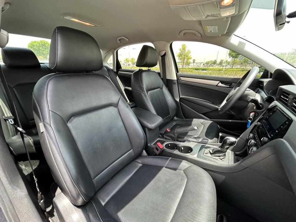 Volkswagen Passat 2.0 TSI 2020 photo 9