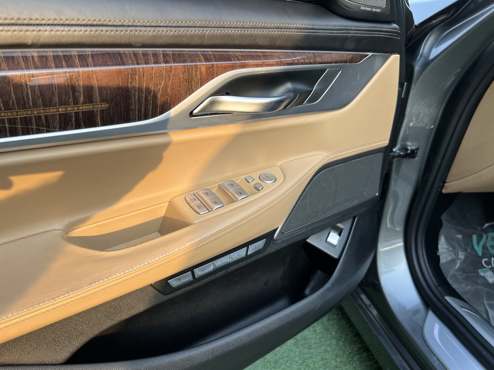 BMW 7 Series 740Li 2017 photo 7
