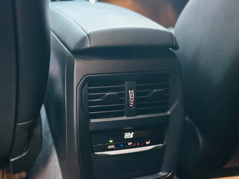 BMW i3 330i 2020 photo 8