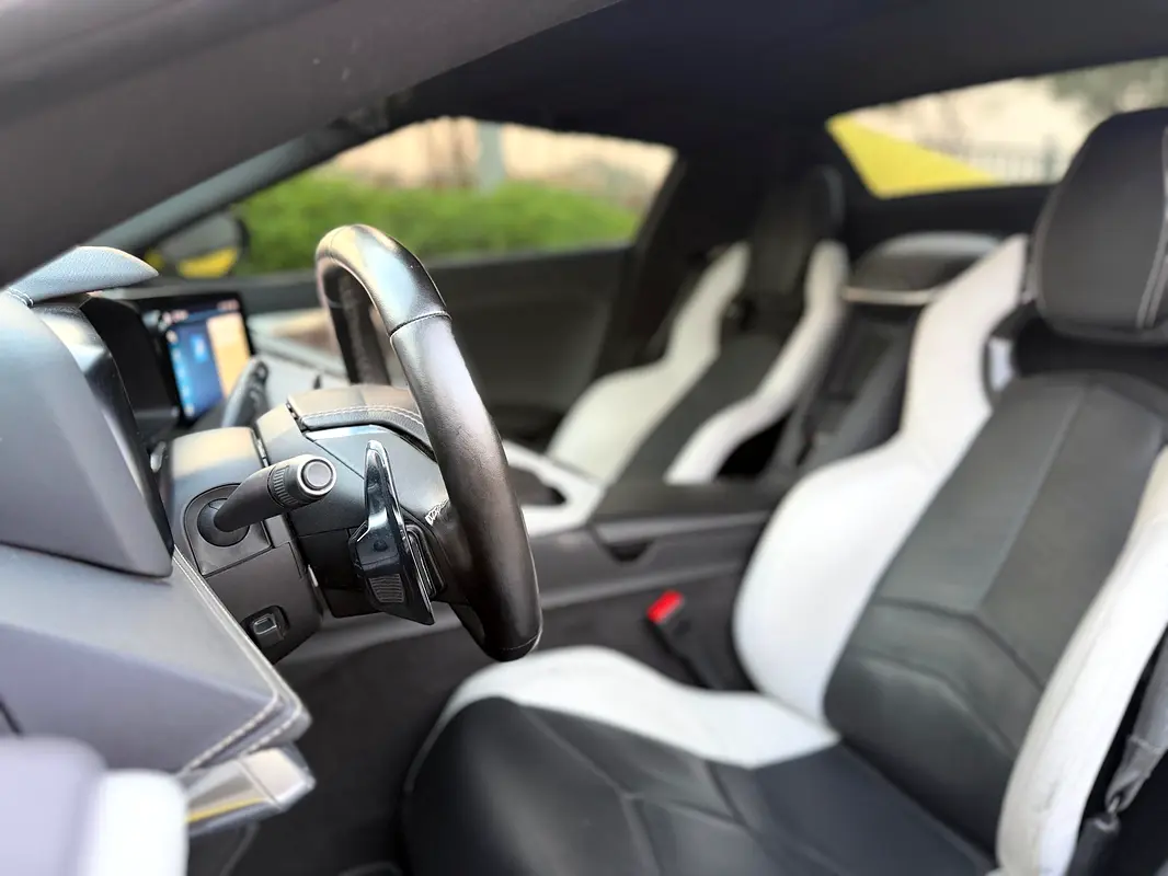 Chevrolet Corvette Grand Sport 2LT photo 6