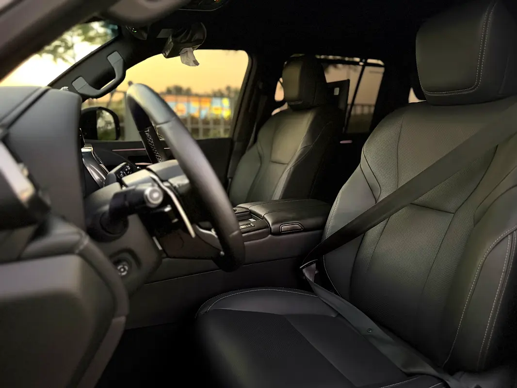Lexus Lx Series photo 5