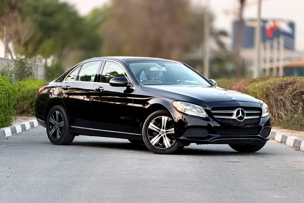 Mercedes-Benz C Class photo 2