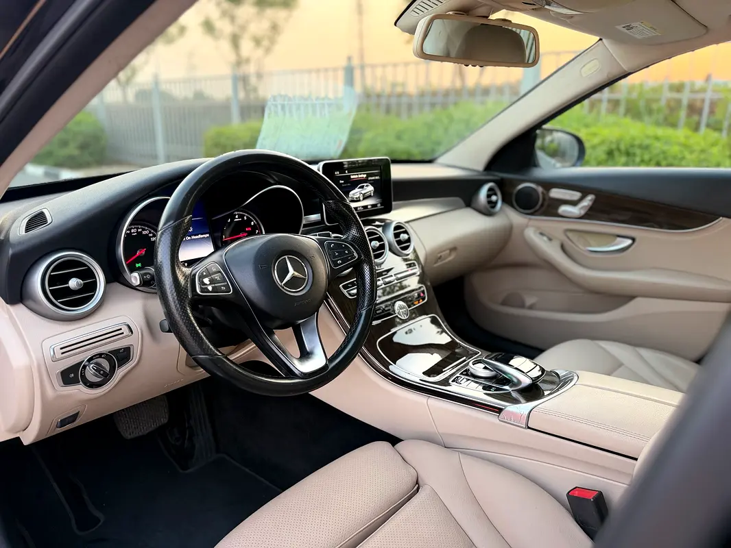 Mercedes-Benz C Class photo 10