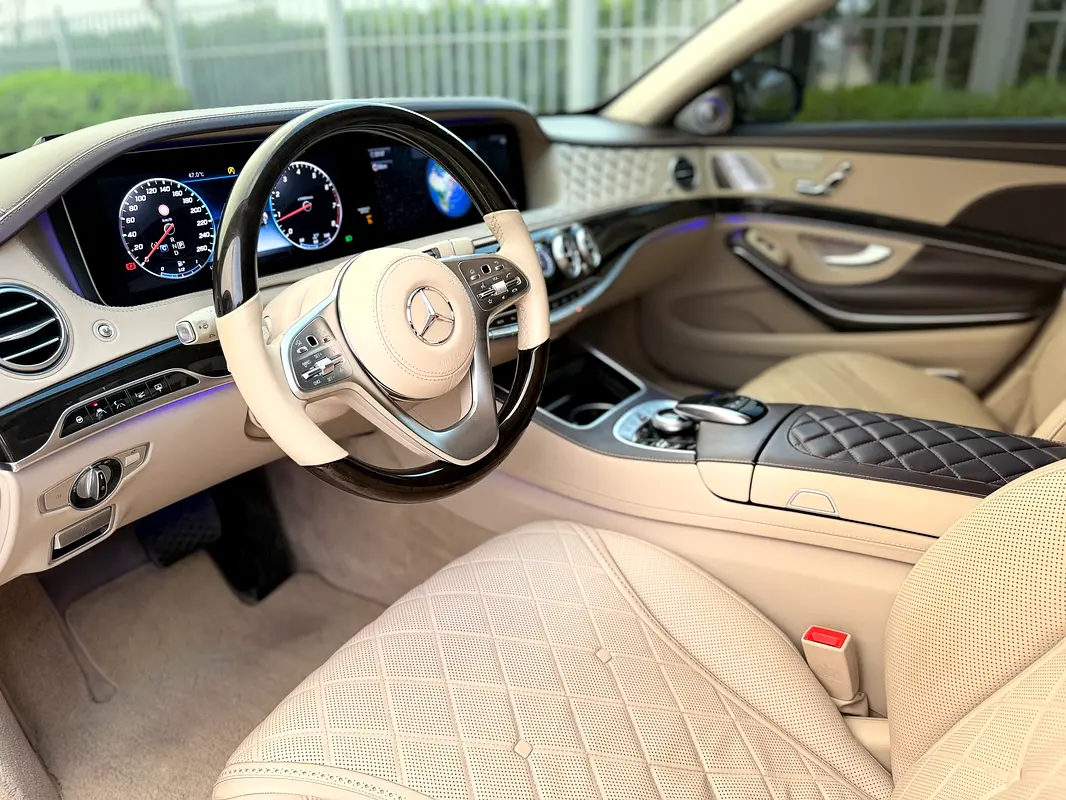 Mercedes-Maybach S Class photo 9