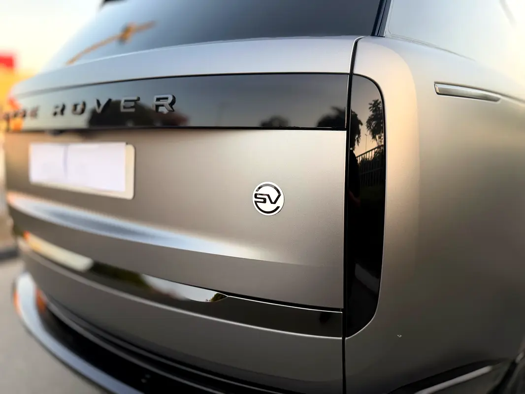 Land Rover Range Rover SV photo 7