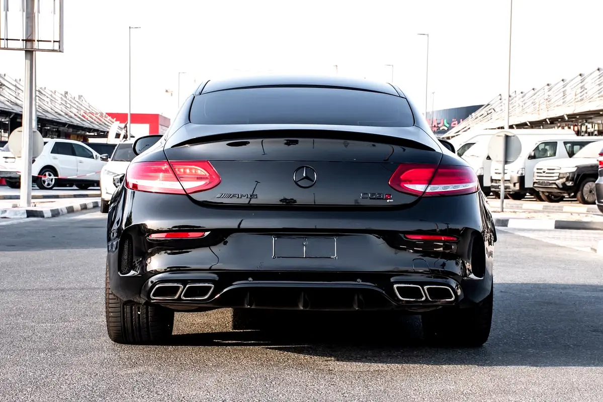 Mercedes-Benz C Class C63 S AMG photo 3