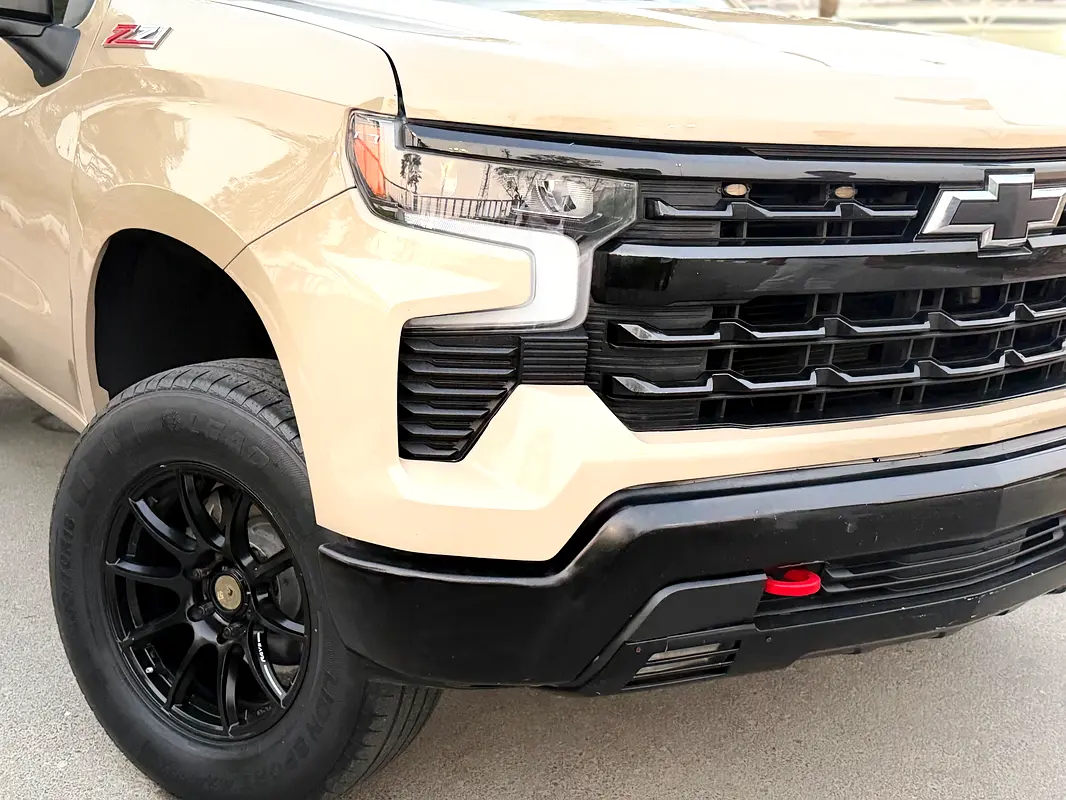Chevrolet Silverado 1500 LT photo 7