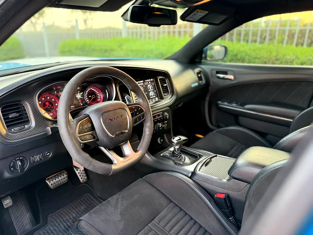 Dodge Charger SRT Hellcat photo 9