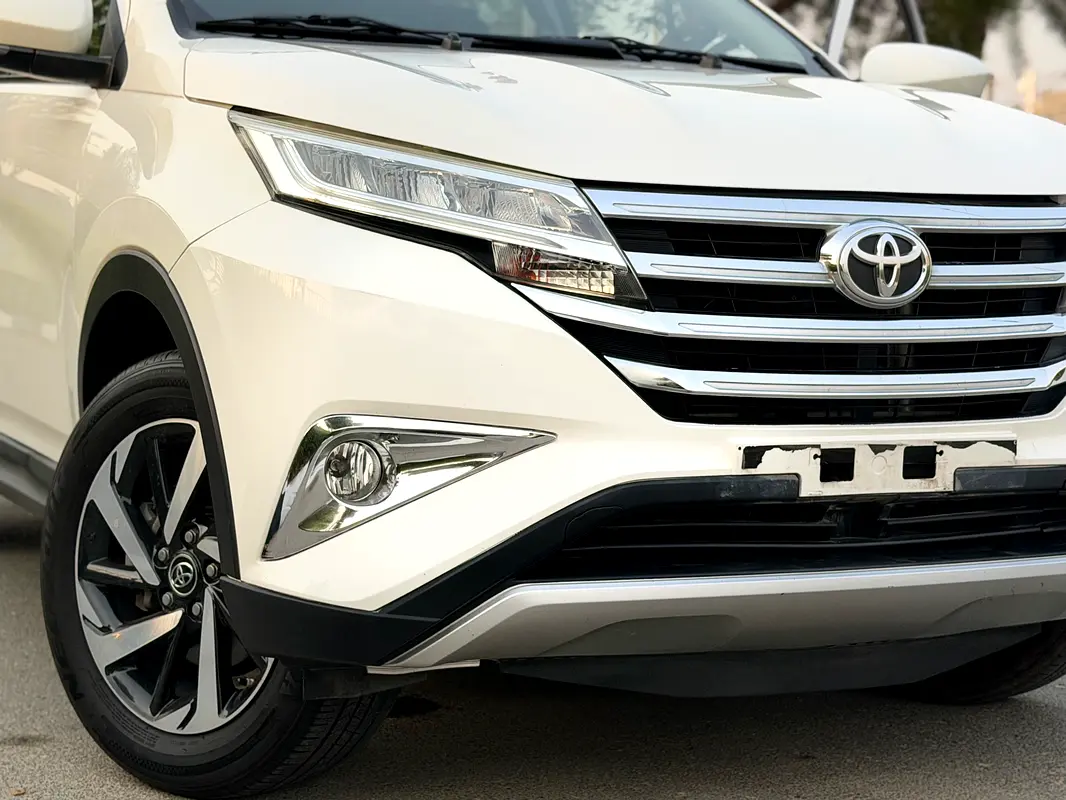 Toyota Rush GX photo 6