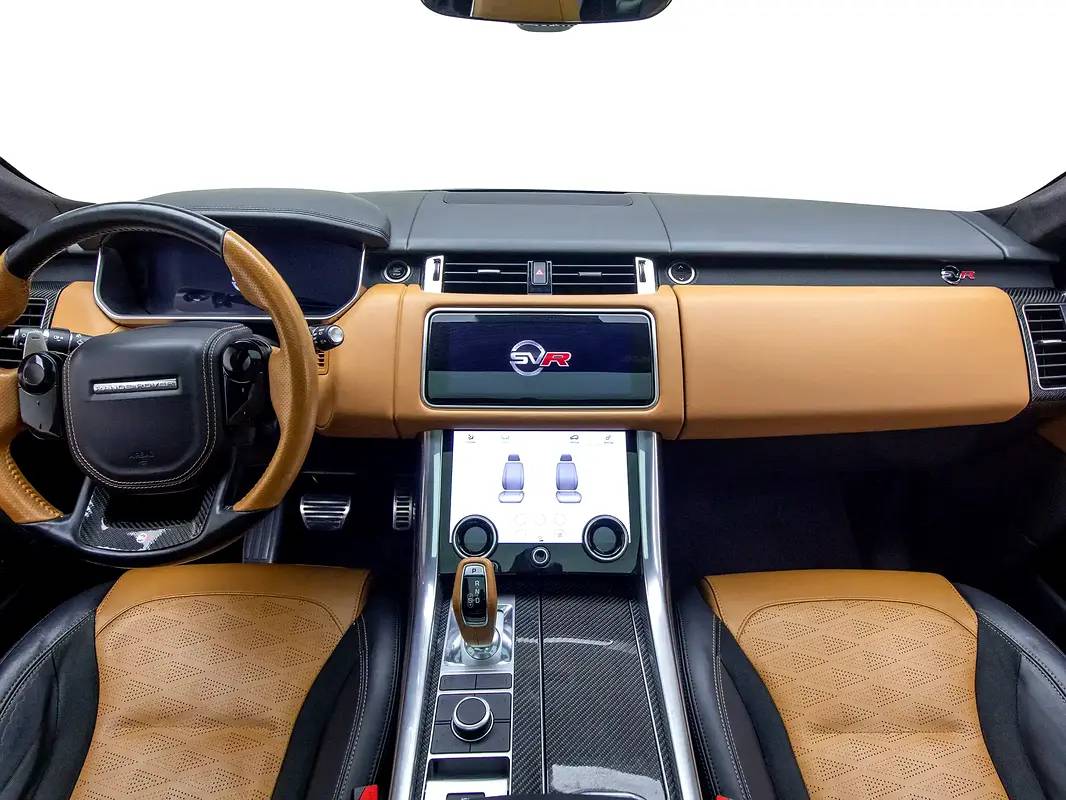 Land Rover Range Rover Sport SVR photo 9