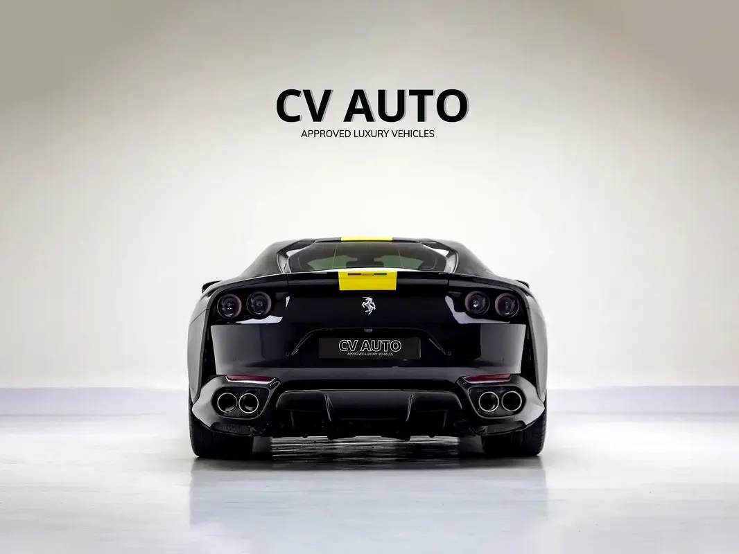Ferrari 812 Superfast Standard photo 5