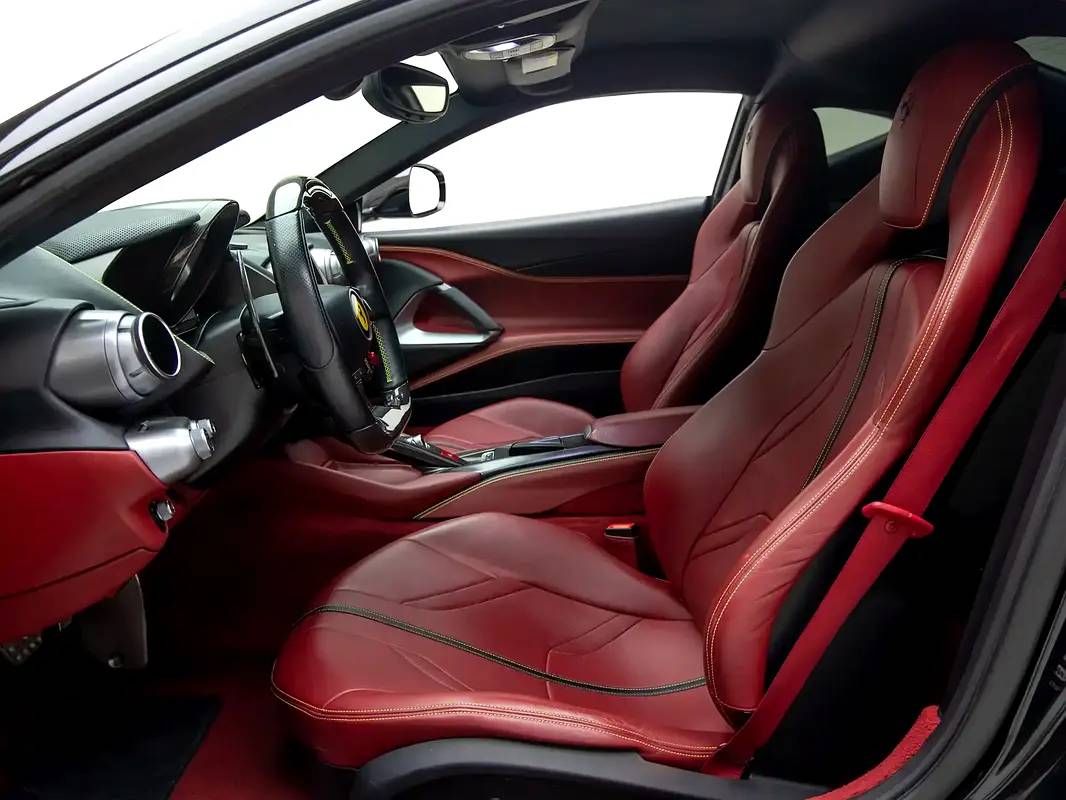 Ferrari 812 Superfast Standard photo 8