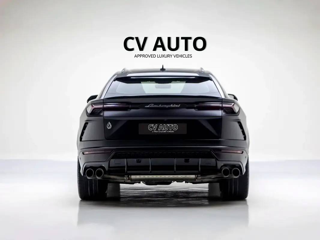 Lamborghini Urus Standard photo 5