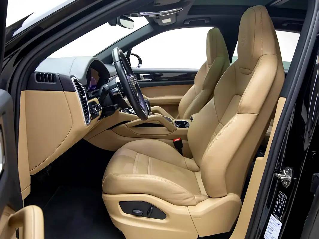 Porsche Cayenne Platinum Edition photo 9
