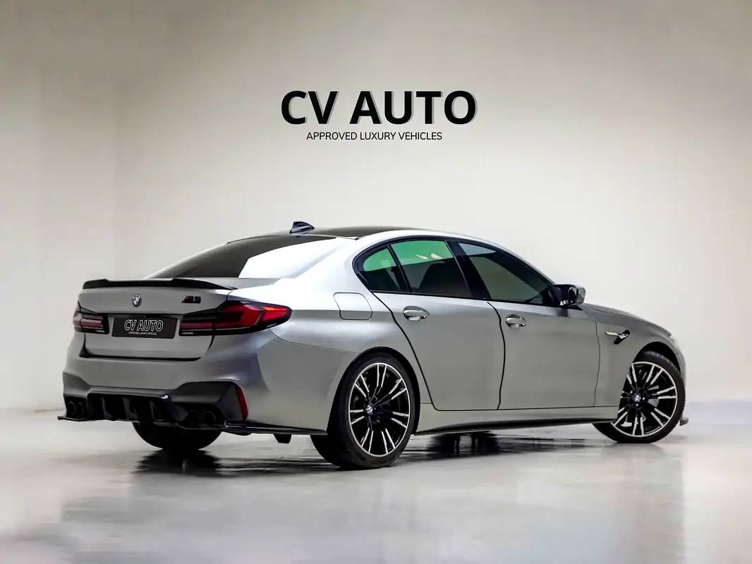 BMW M5 Standard photo 6