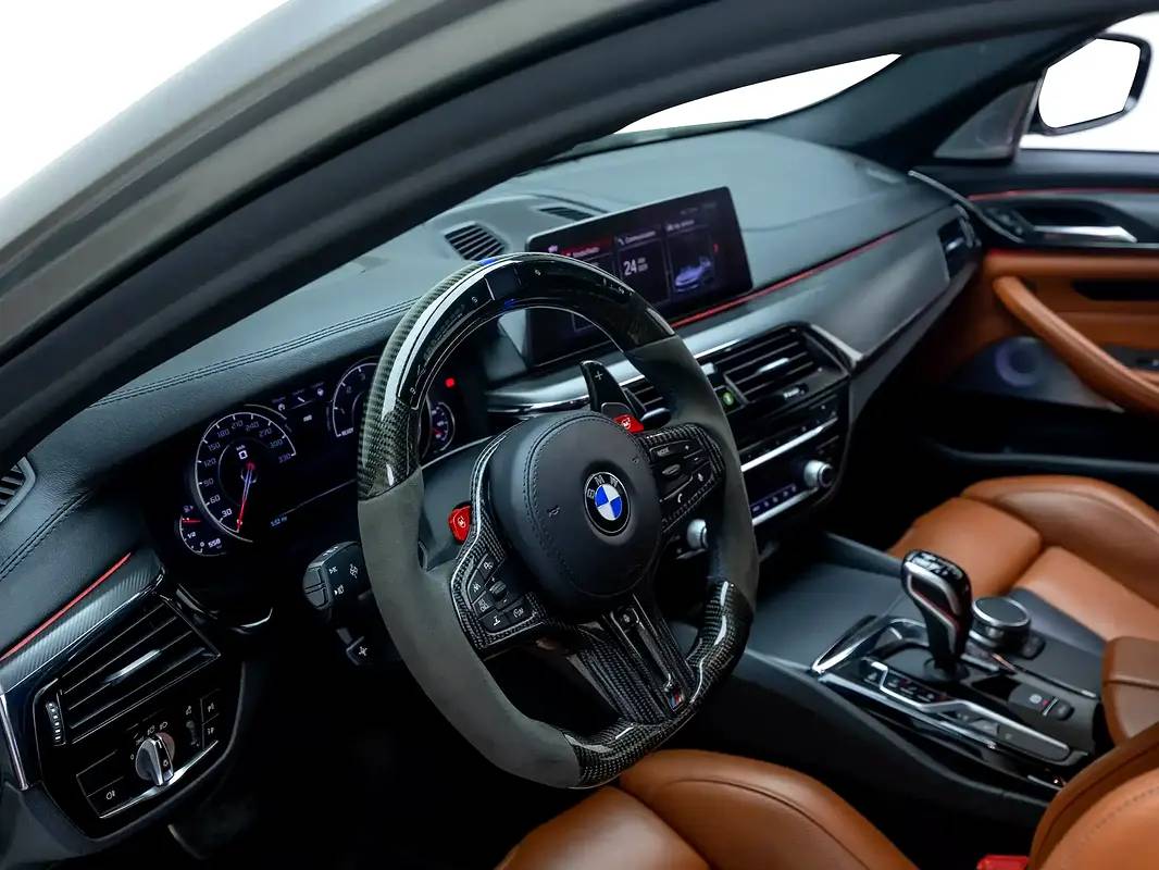 BMW M5 Standard photo 8