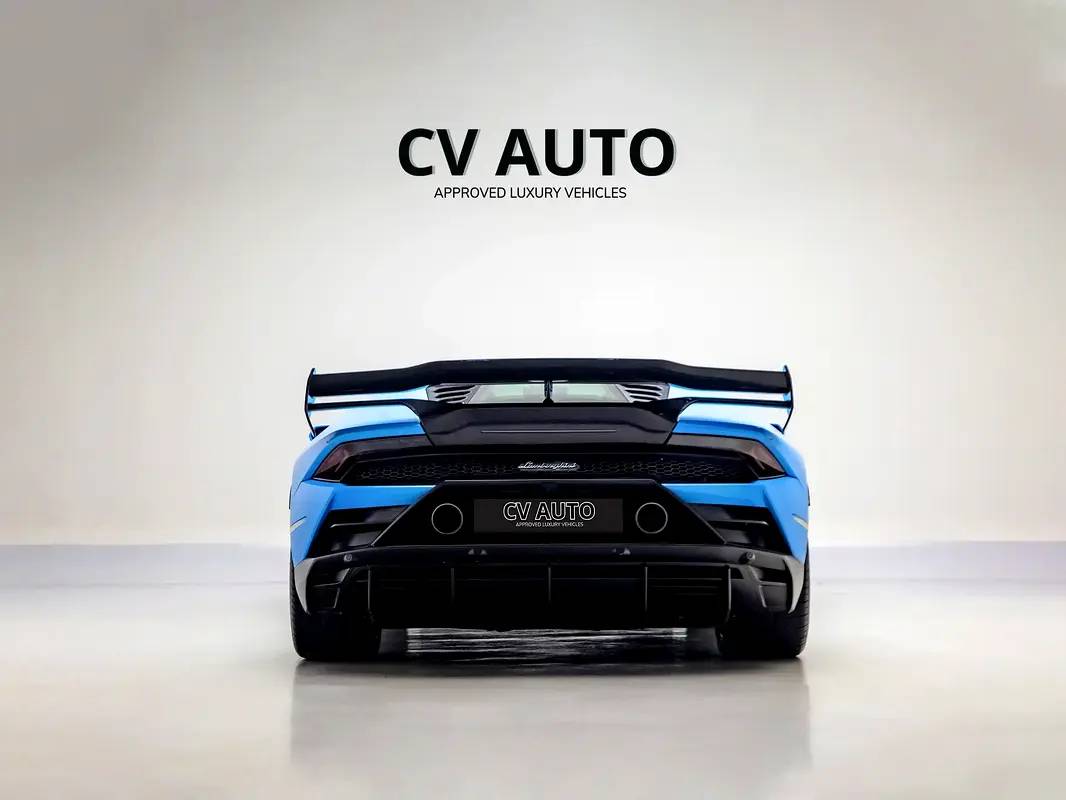 Lamborghini Huracan EVO Coupe photo 5