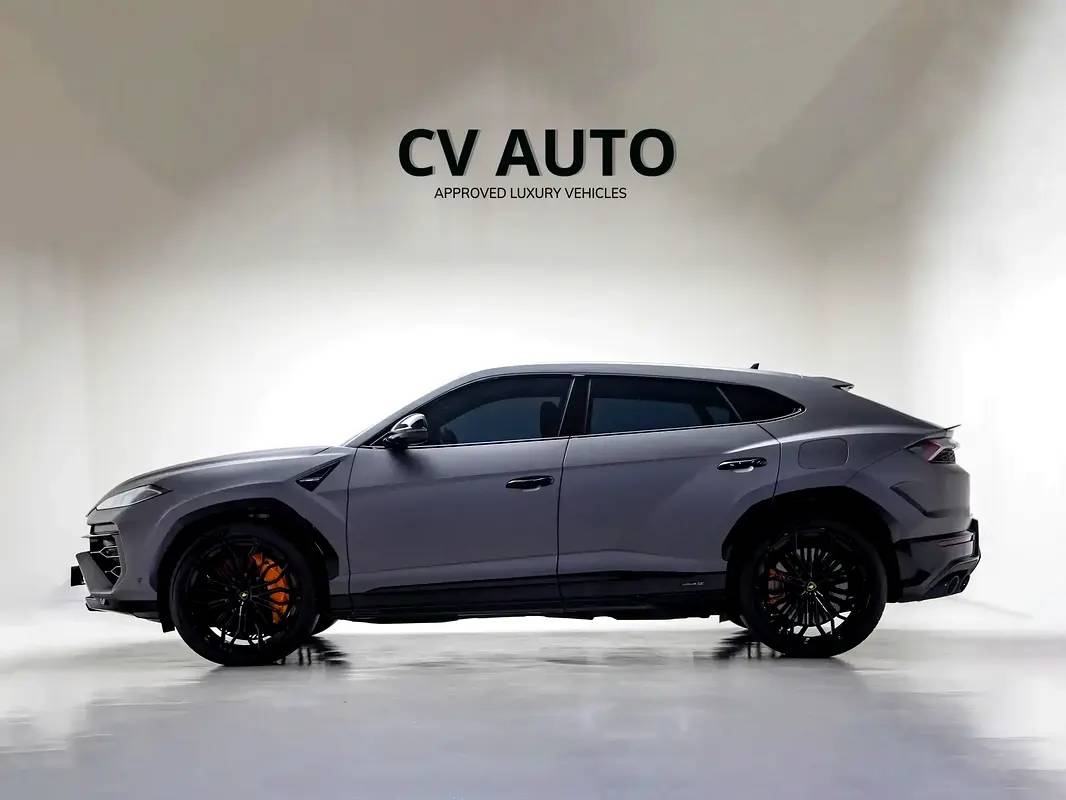 Lamborghini Urus SE photo 7