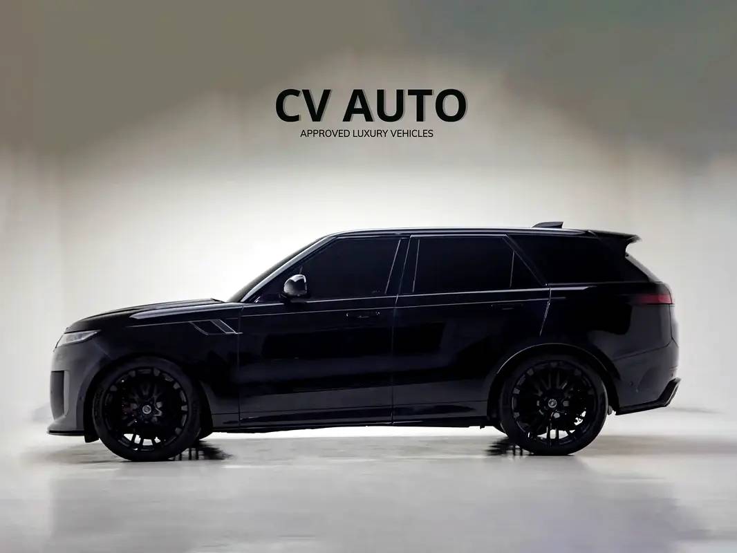 Land Rover Range Rover Sport SV photo 7