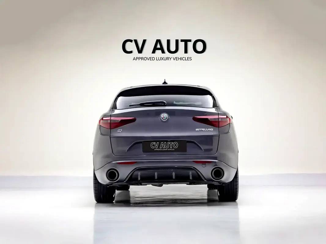 Alfa Romeo Stelvio Veloce photo 5