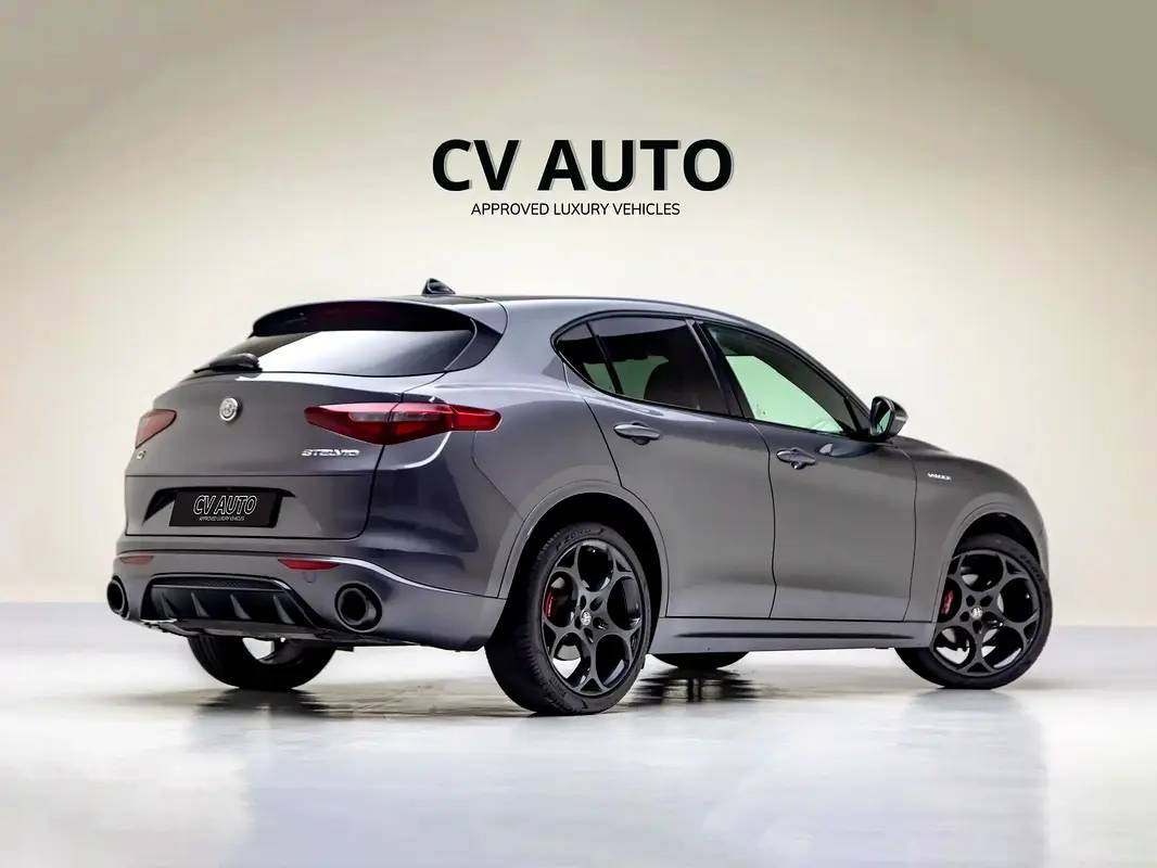 Alfa Romeo Stelvio Veloce photo 6