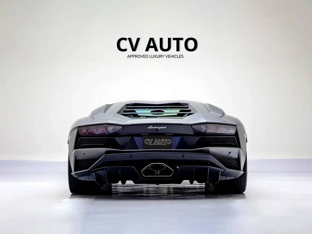 Lamborghini Aventador S Coupe photo 5