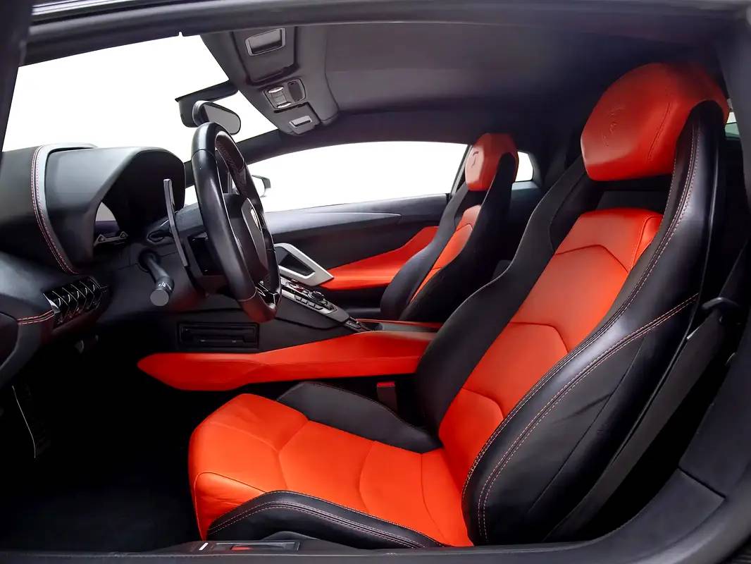 Lamborghini Aventador S Coupe photo 9
