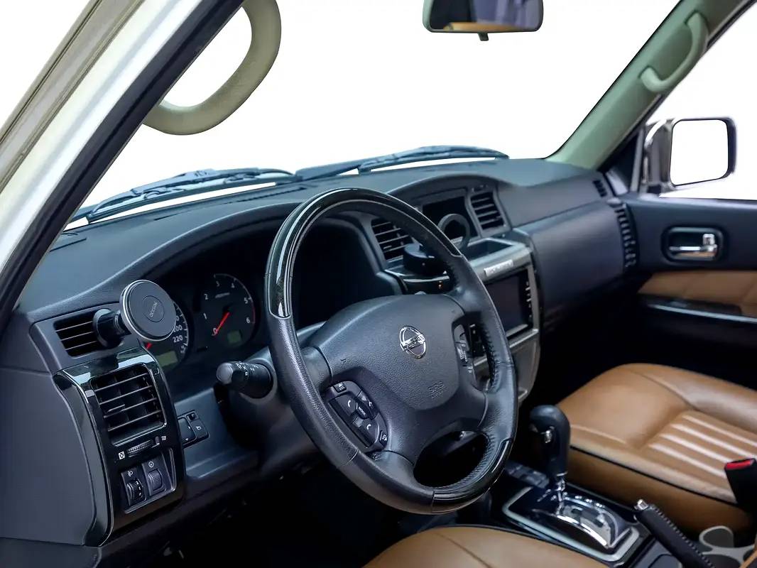 Nissan Patrol Safari Super Safari photo 8