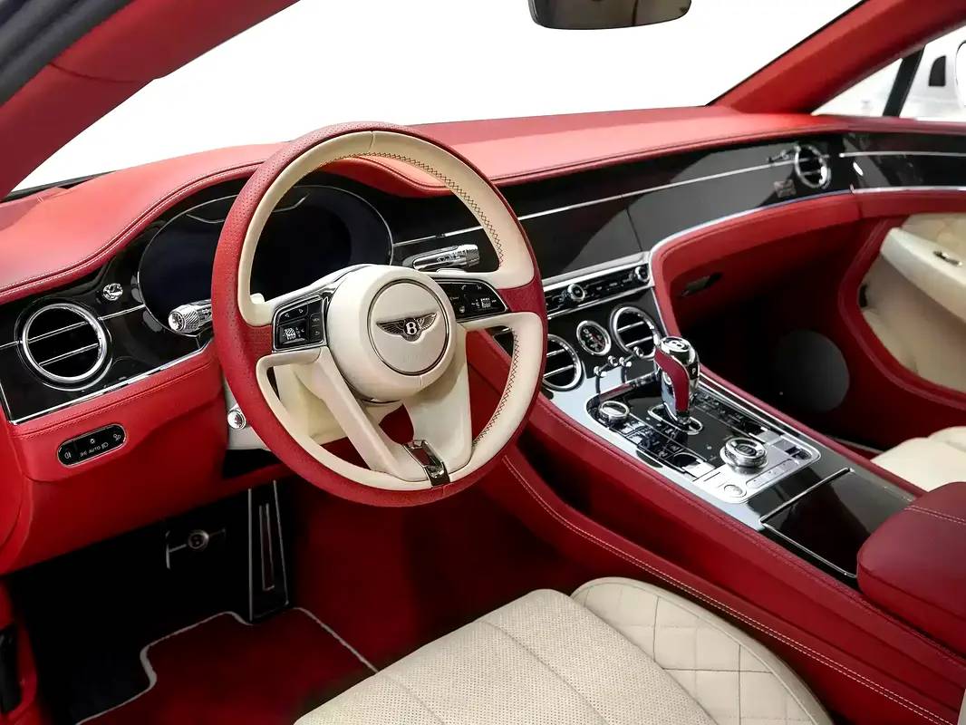 Bentley Continental GT W12 photo 8