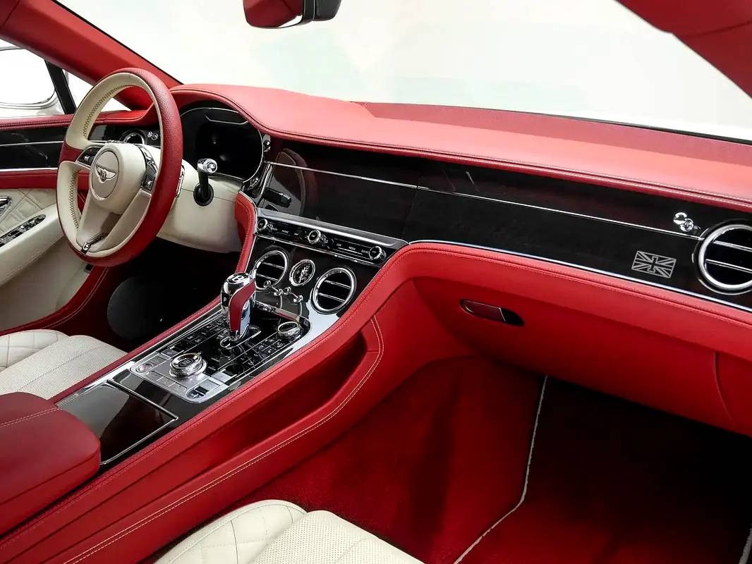Bentley Continental GT W12 photo 10