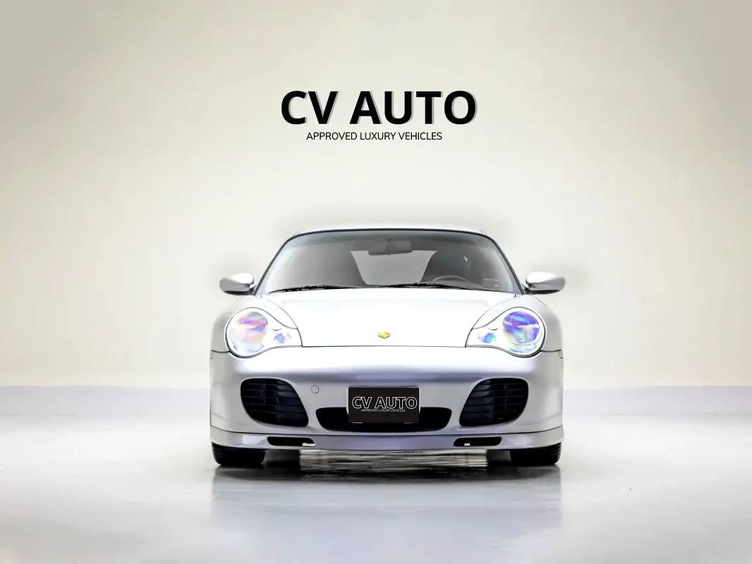 Porsche 911 Carrera 4S photo 2