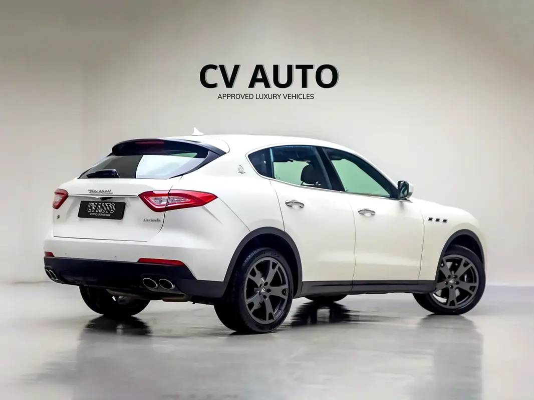 Maserati Levante S photo 6