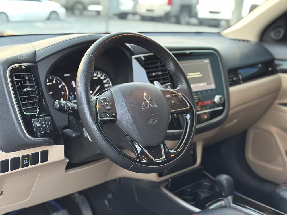 Mitsubishi Outlander OUTLANDER 2022 2022 photo 8
