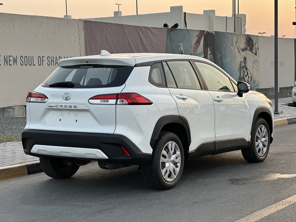 Toyota Corolla Cross BRAND NEW 2022 photo 4