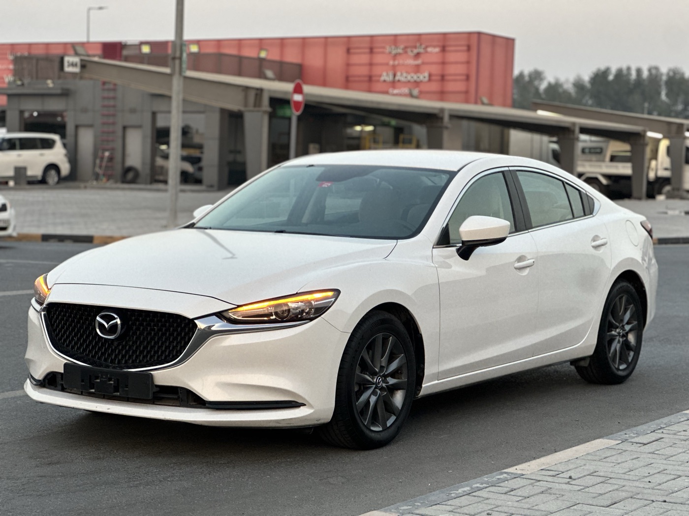 Mazda 6 photo 3