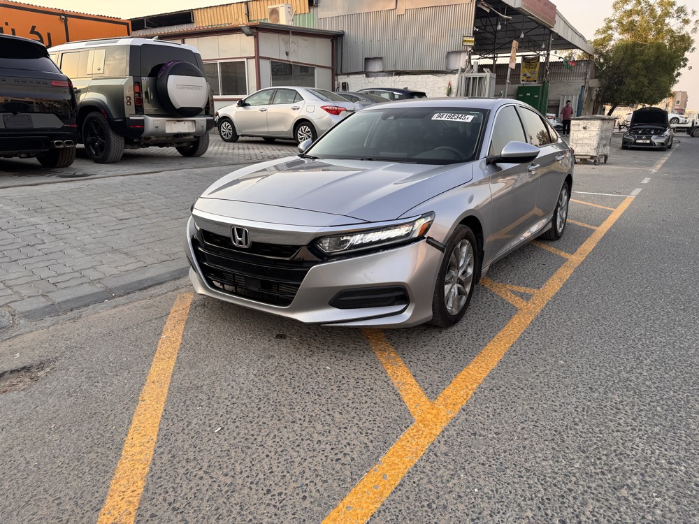 Honda Accord LX 2020 photo 3