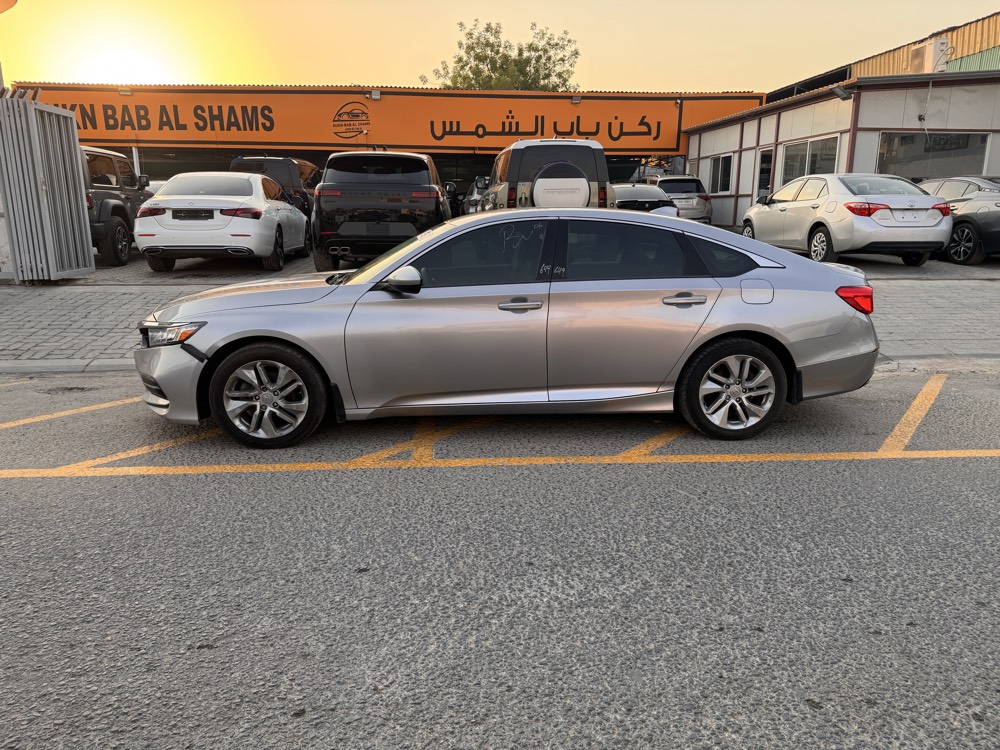 Honda Accord LX 2020 photo 4