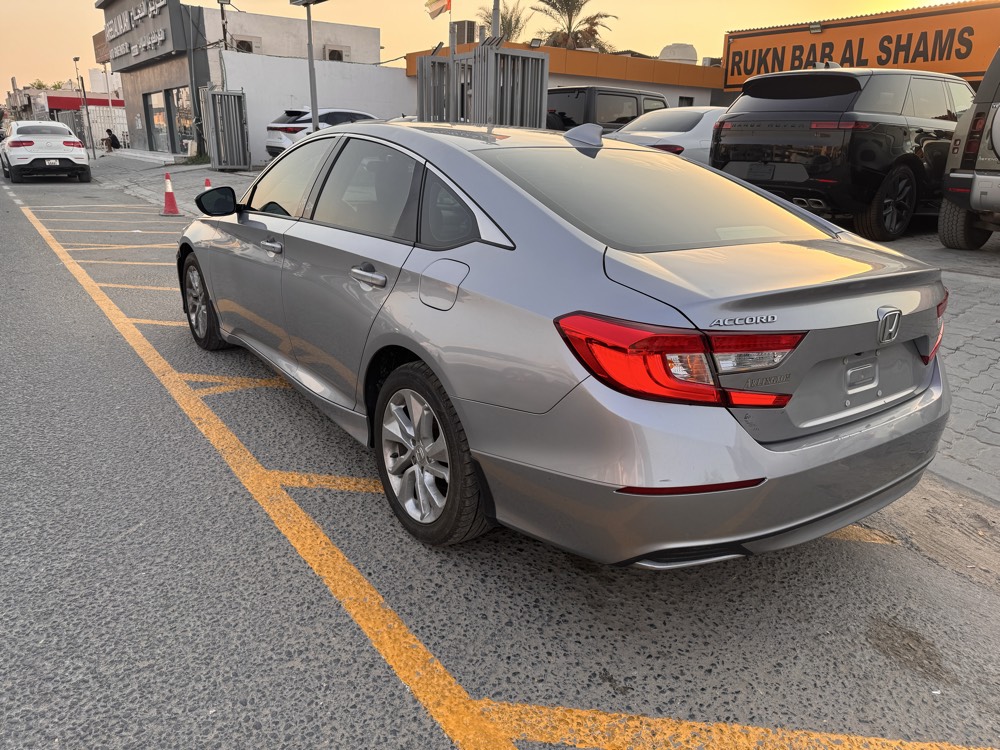 Honda Accord LX 2020 photo 5