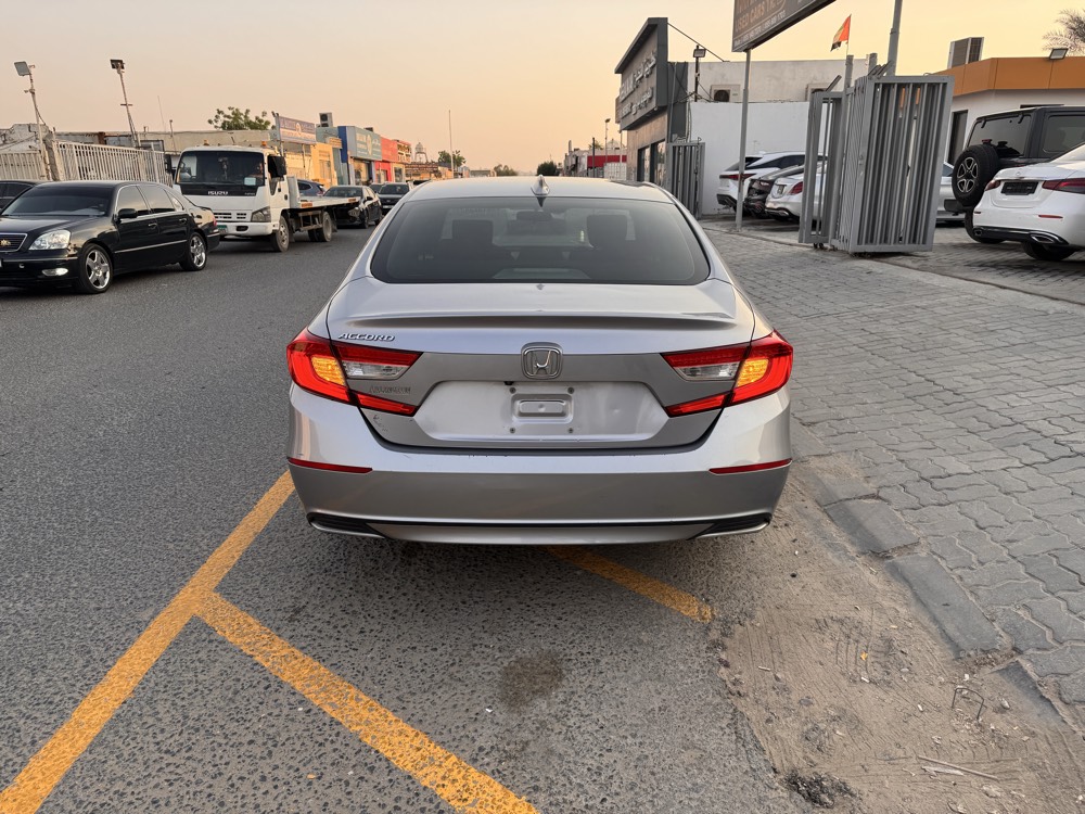 Honda Accord LX 2020 photo 6