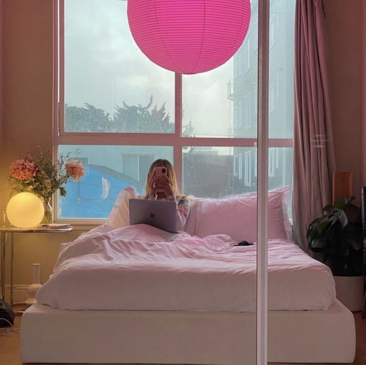 pink-bed-selfie.jpeg