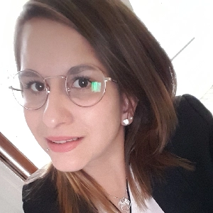 Julie profile pic