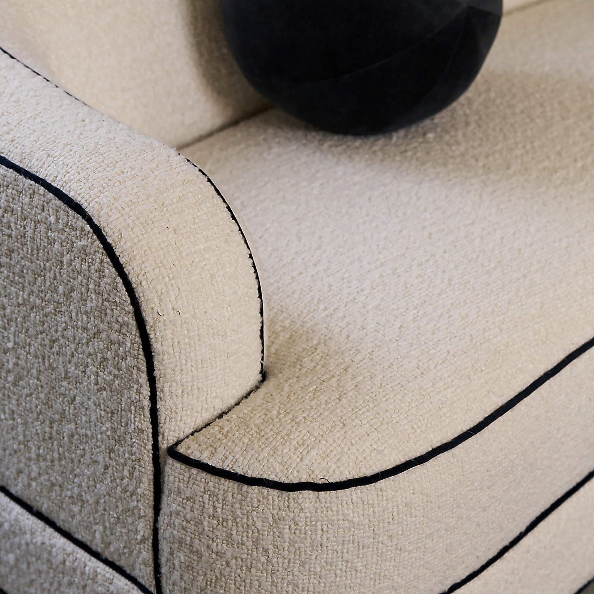 Leni Hero Sofa by Andrea Sanguineti
