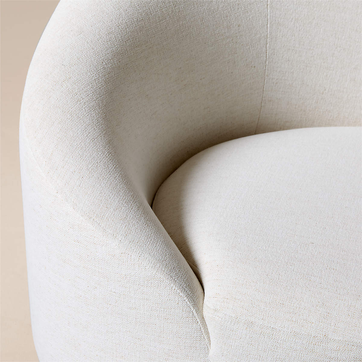 Lilian Vela Sofa by Andrea Sanguineti