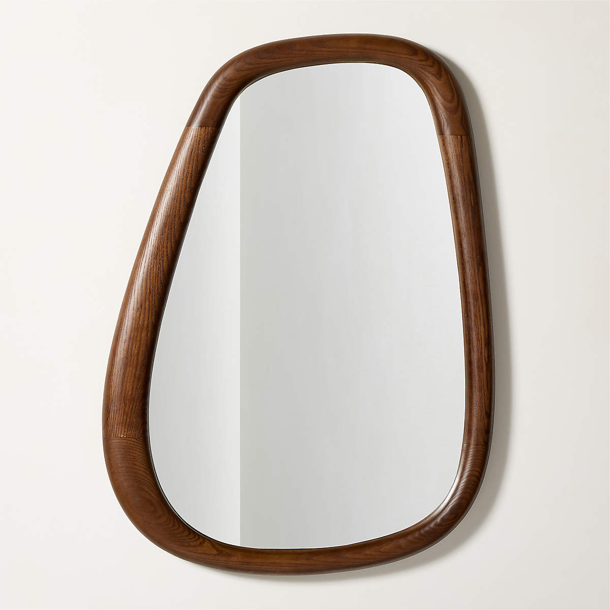 Kleo Wall Mirror by Carolina Bianchini