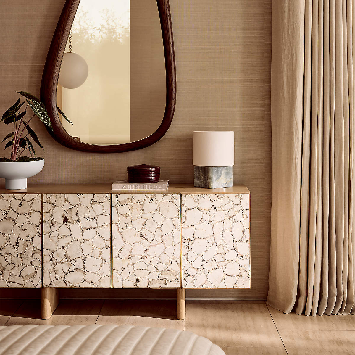 Kleo Wall Mirror by Carolina Bianchini