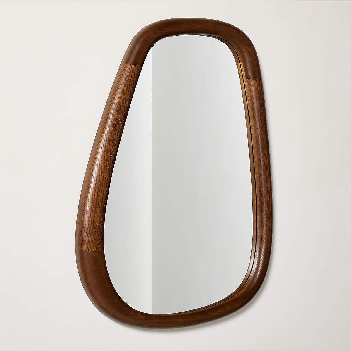 Kleo Wall Mirror by Carolina Bianchini