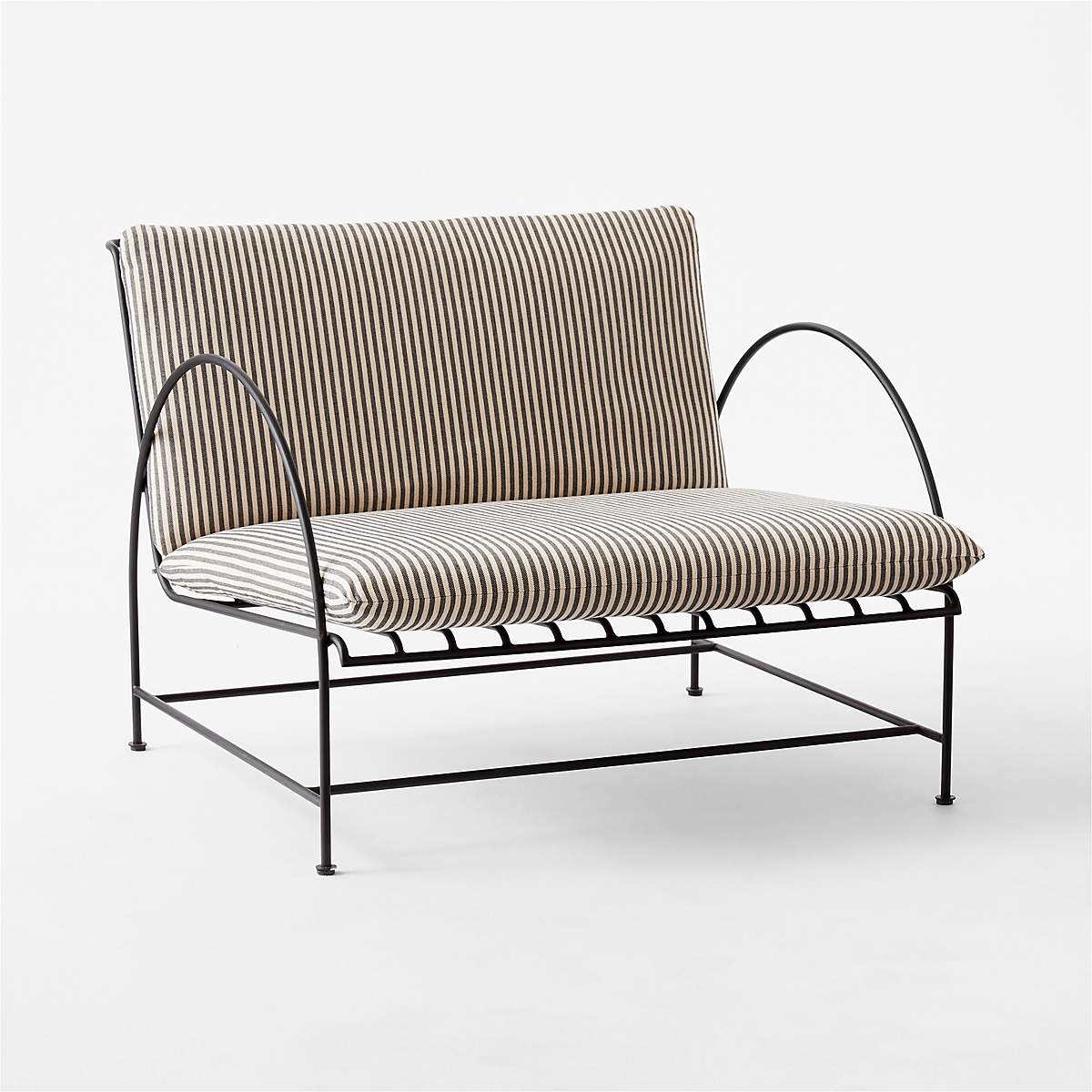Costa Outdoor Lounge Chair by Ceci Thomspon