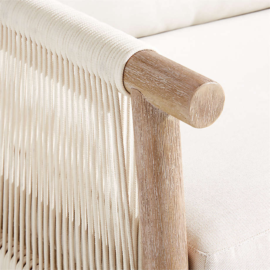 Fen Outdoor Lounge Chair