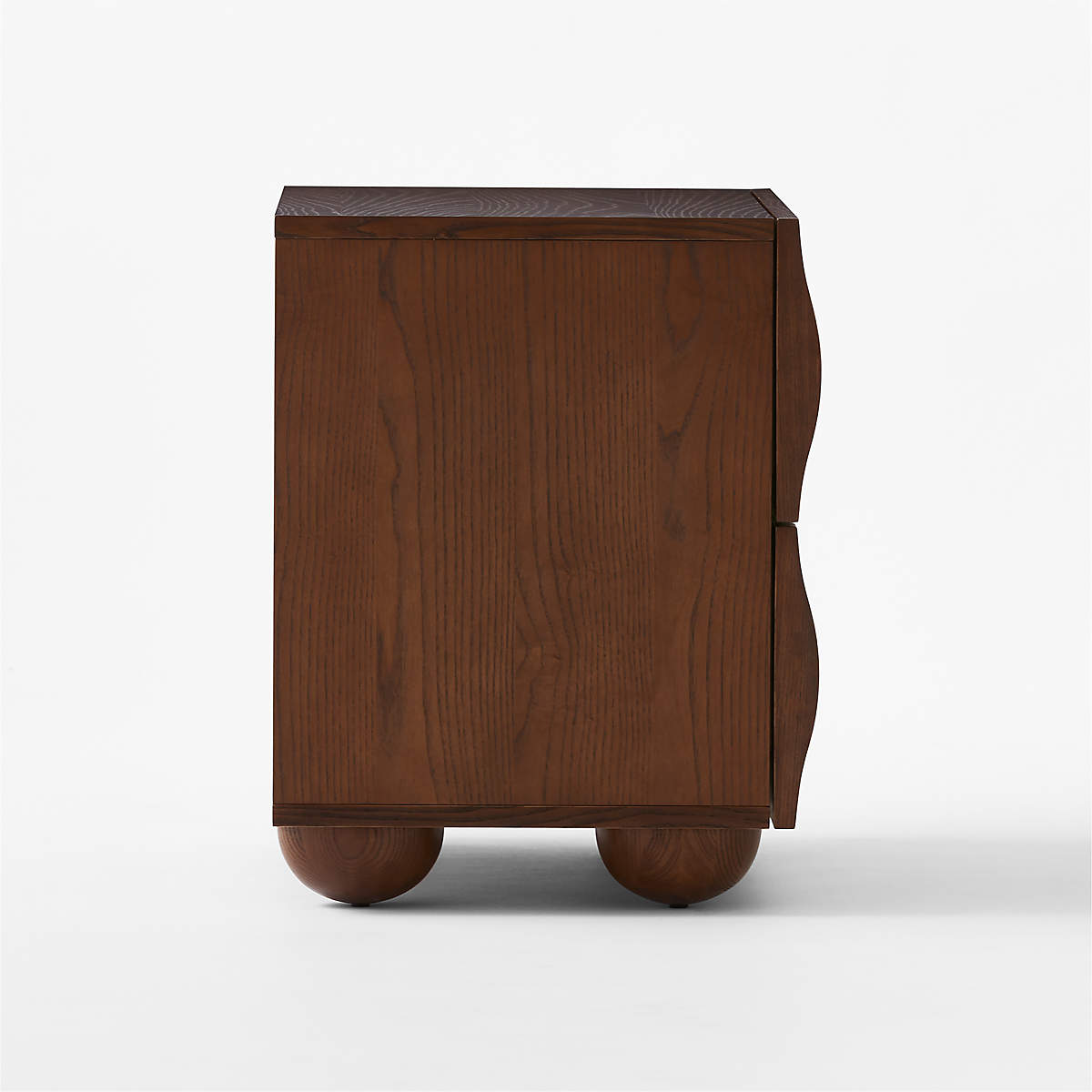 Cantar Nightstand by Jannis Ellenberger